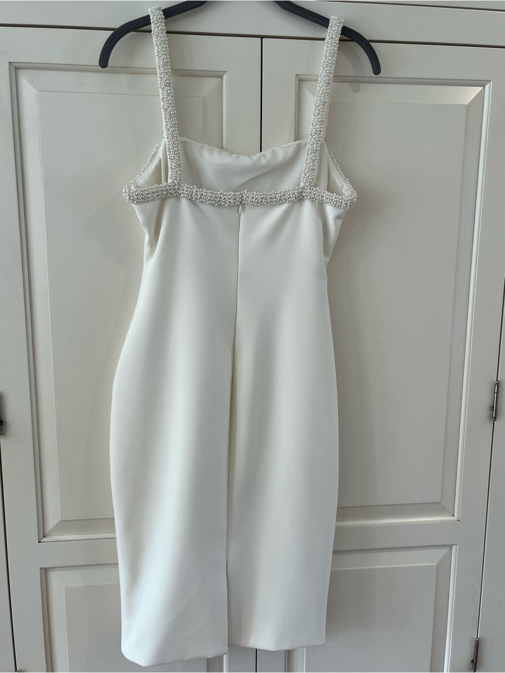LIKELY Pearl Trim White Sheath Dress Sz 4 - Bridal Shower/Rehearsal/Formal - Picture 3 of 9